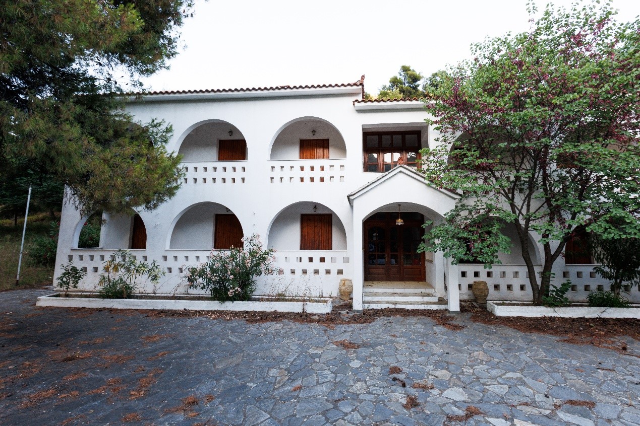 Agios Efstathios3